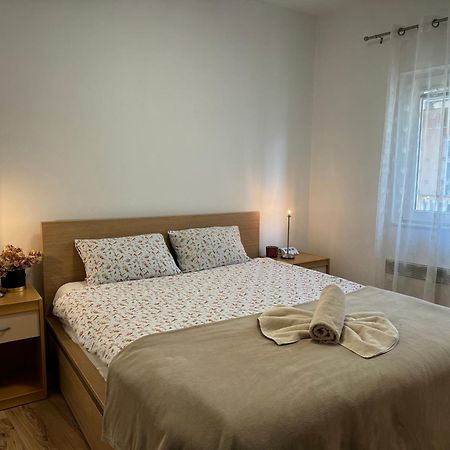 Apartments Vrime Biograd Na Moru Exteriör bild