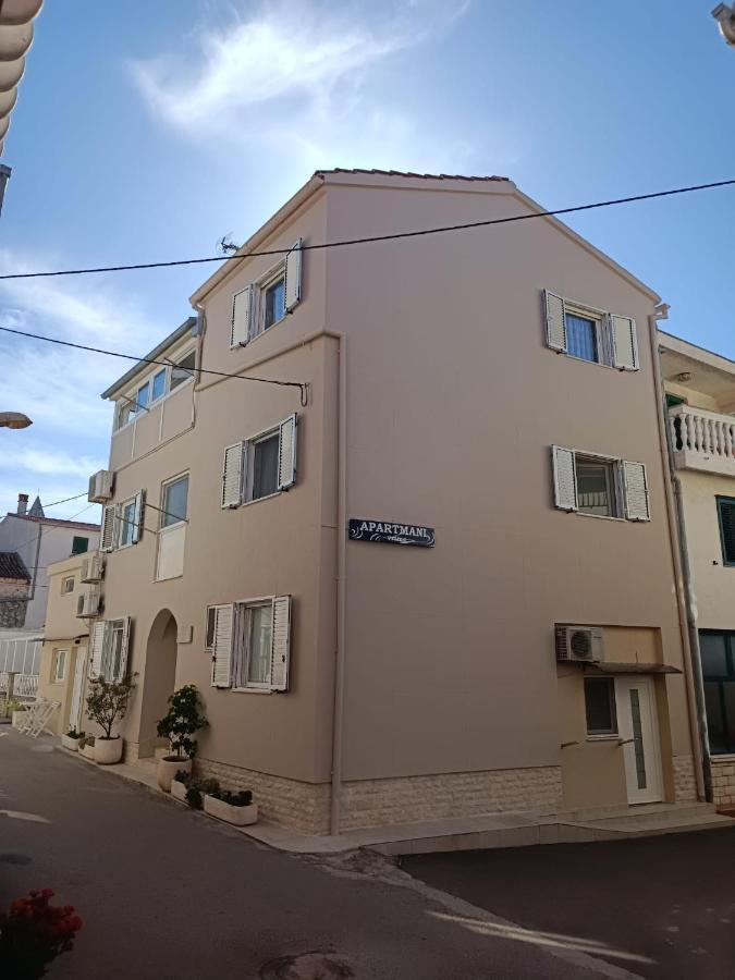 Apartments Vrime Biograd Na Moru Exteriör bild