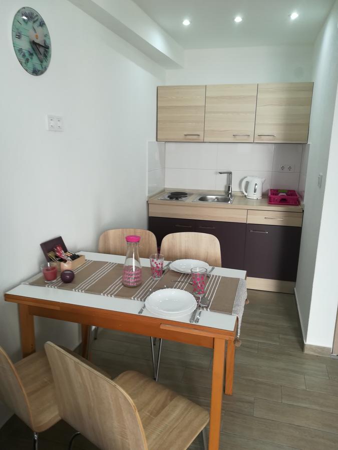 Apartments Vrime Biograd Na Moru Exteriör bild